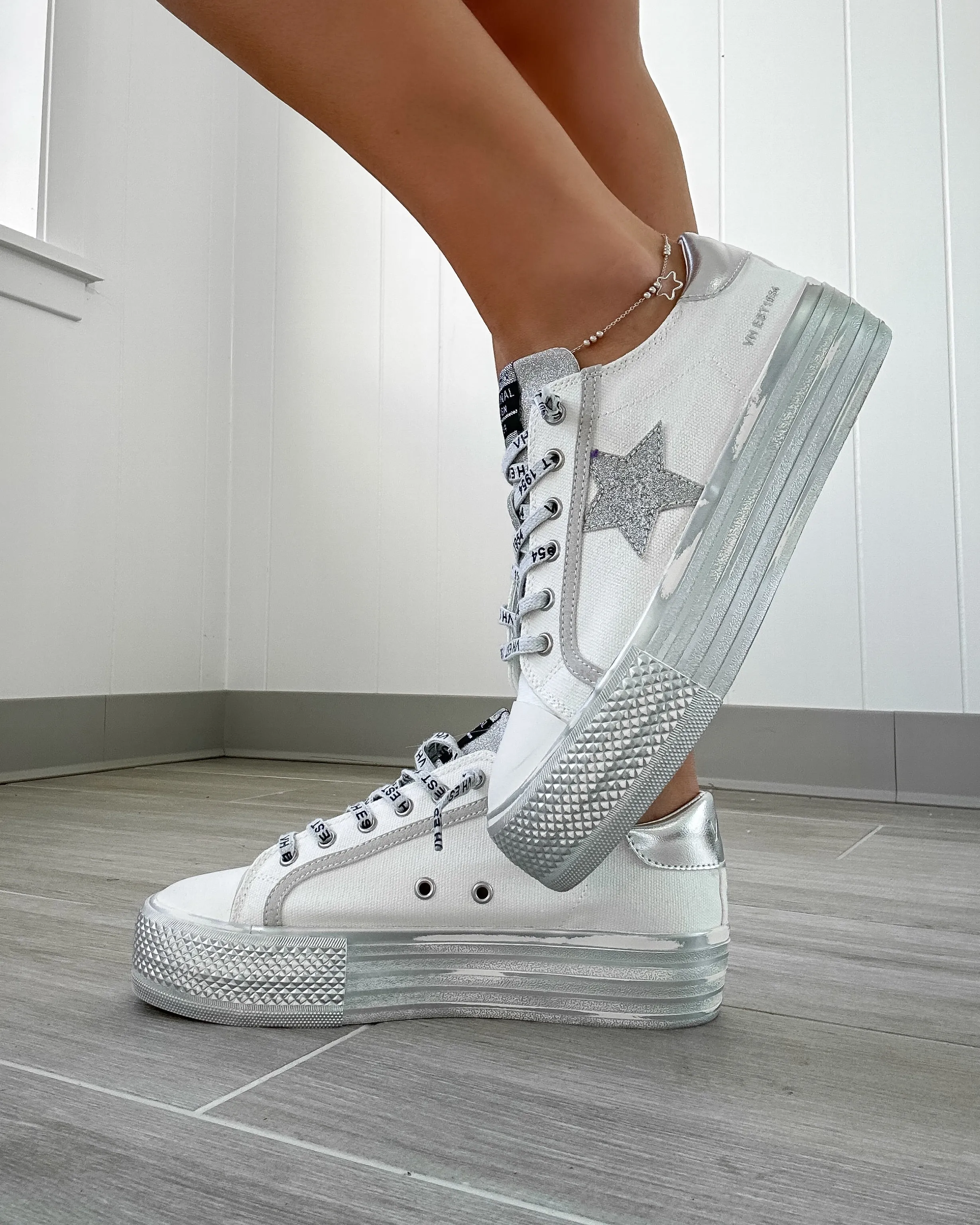 Amazed Platform Star Sneakers - Silver