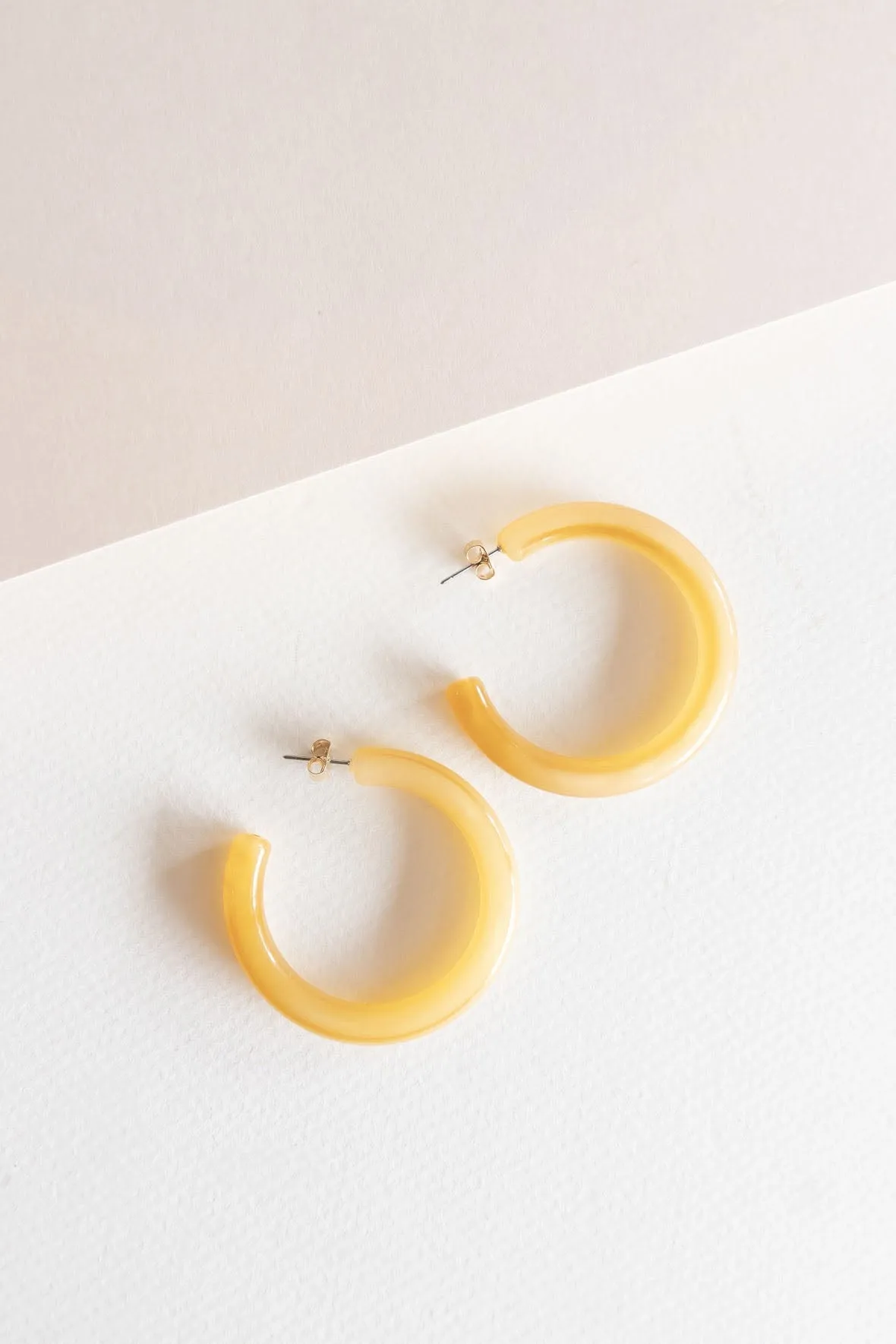 Amber Camel Lucite Hoop | Studded Retro Hoops