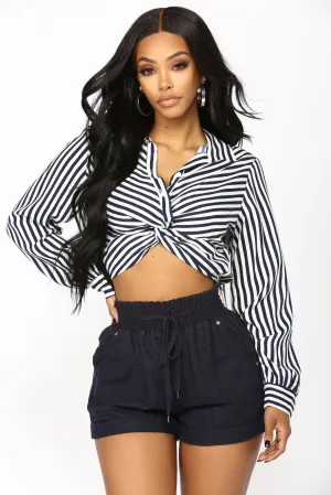 Amiyah Striped Top - Navy/White