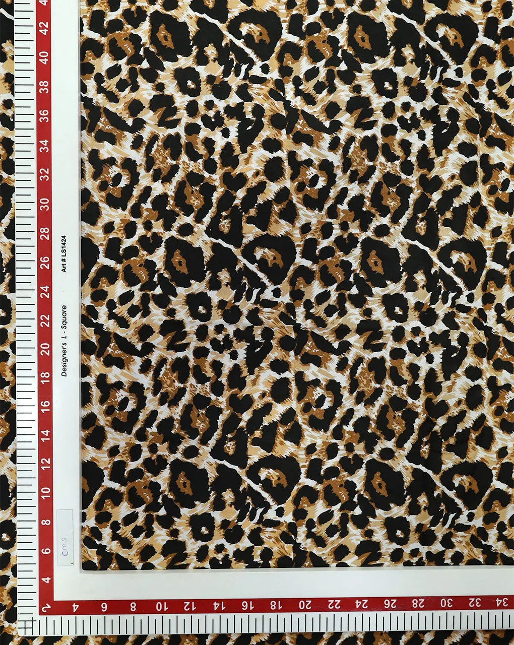 ANIMAL DESIGN PRINTED RAYON FABRIC