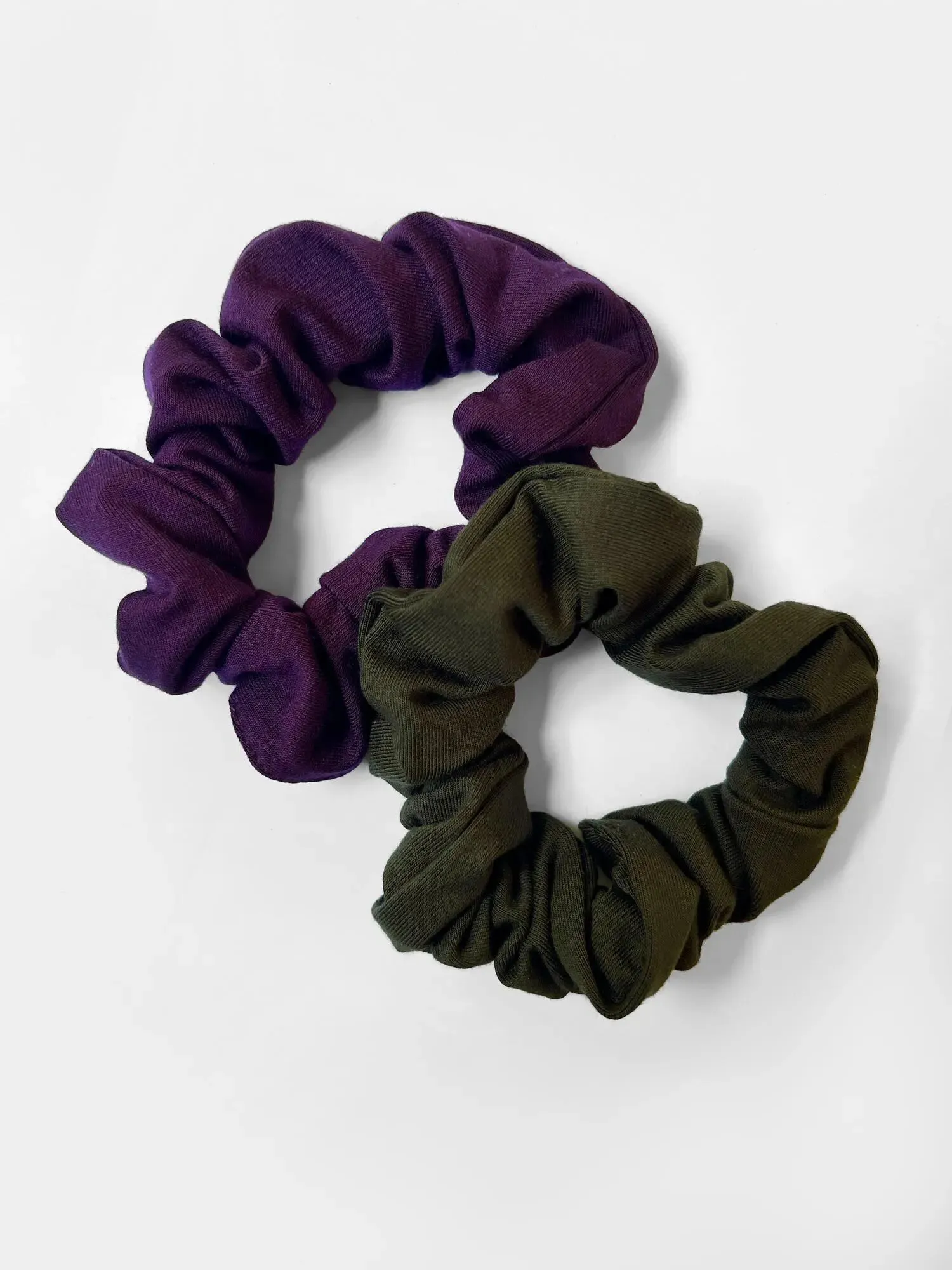 Anvi hair scrunchie set