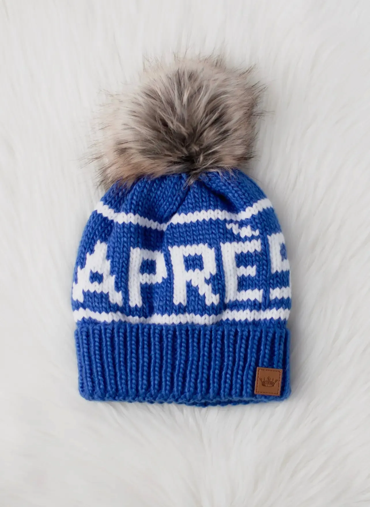 Après Knit Hat with Faux Fur Pom