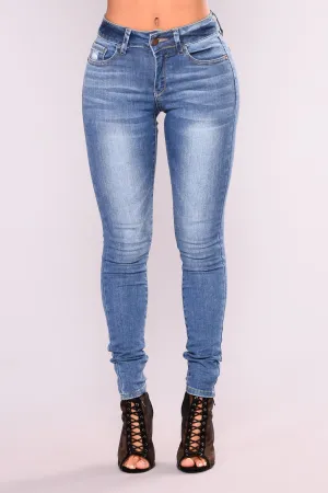 Araceli Skinny Jeans - Medium Blue Wash