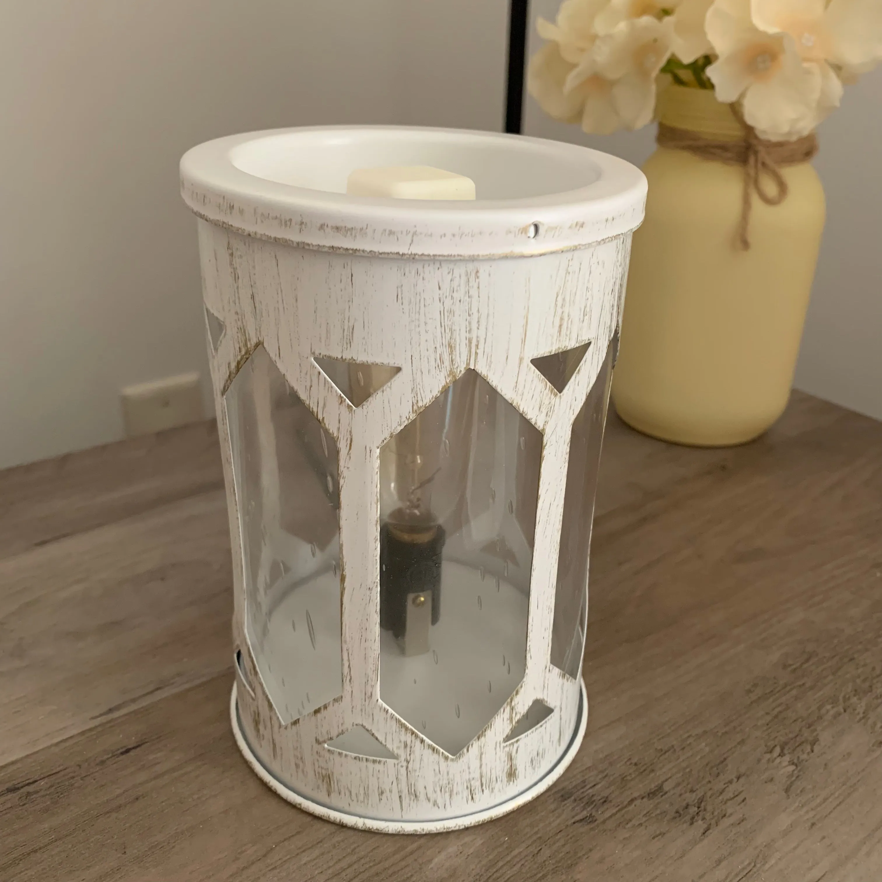 Arbor Vintage Bulb Wax Warmer