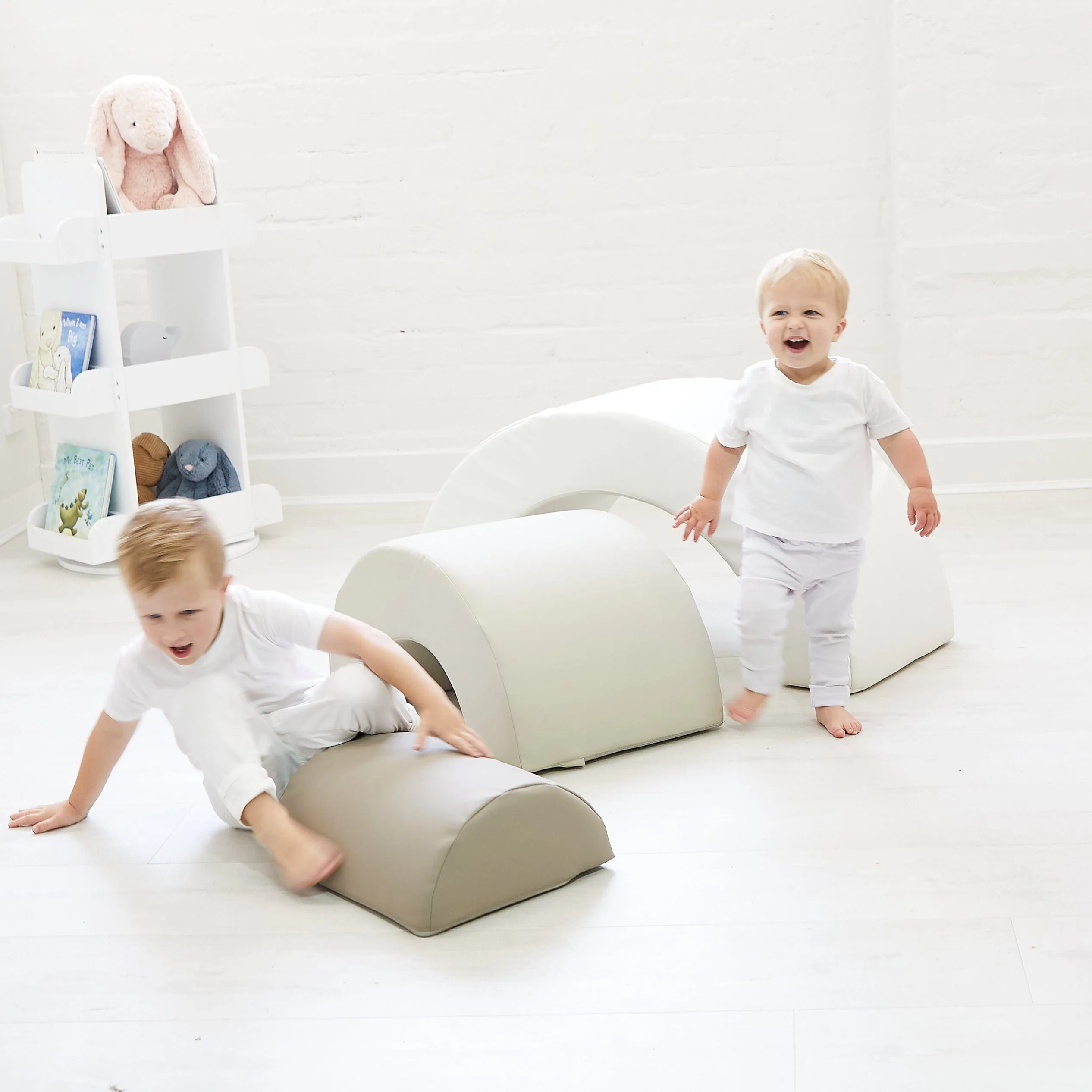 Arch Play Gym