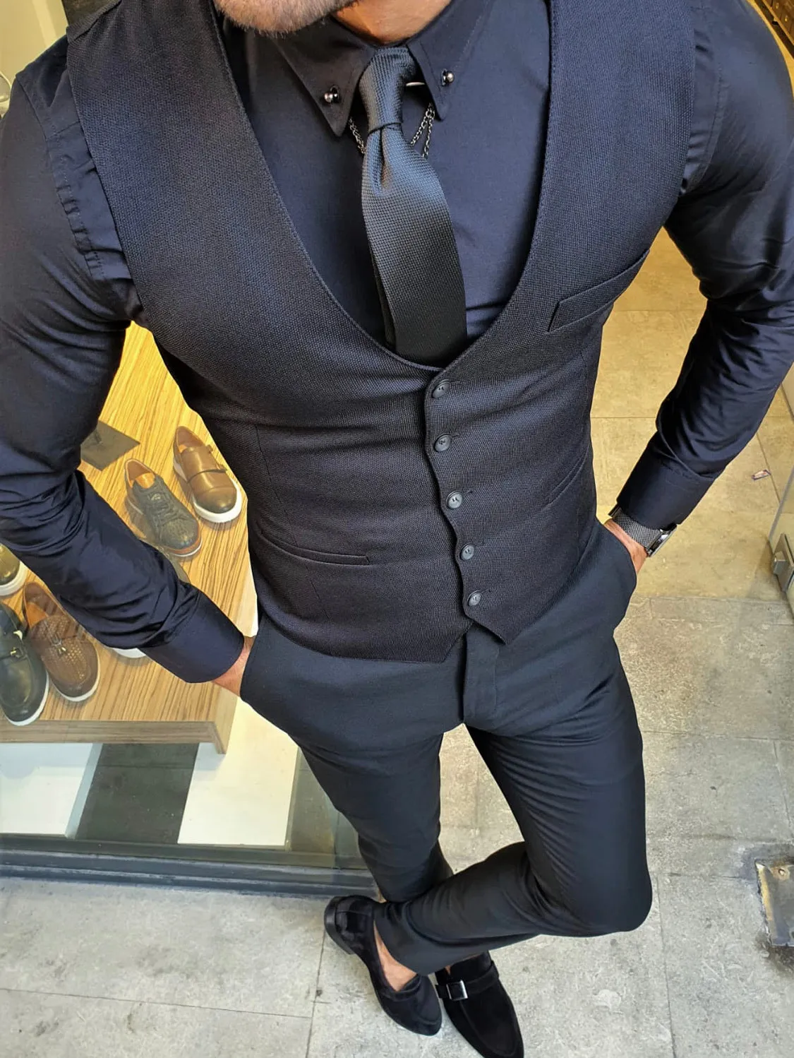 Ardenza Black Slim Fit Vest