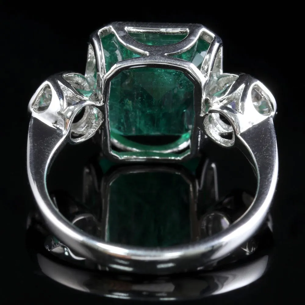 Art Deco Emerald Diamond Platinum Ring 8Ct Emerald 1.20Ct Diamond