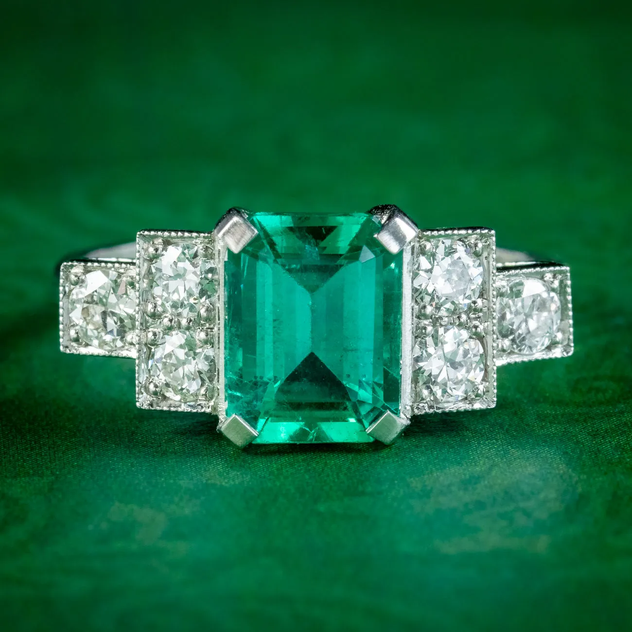 Art Deco Style Emerald Diamond Ring 1.8ct Emerald