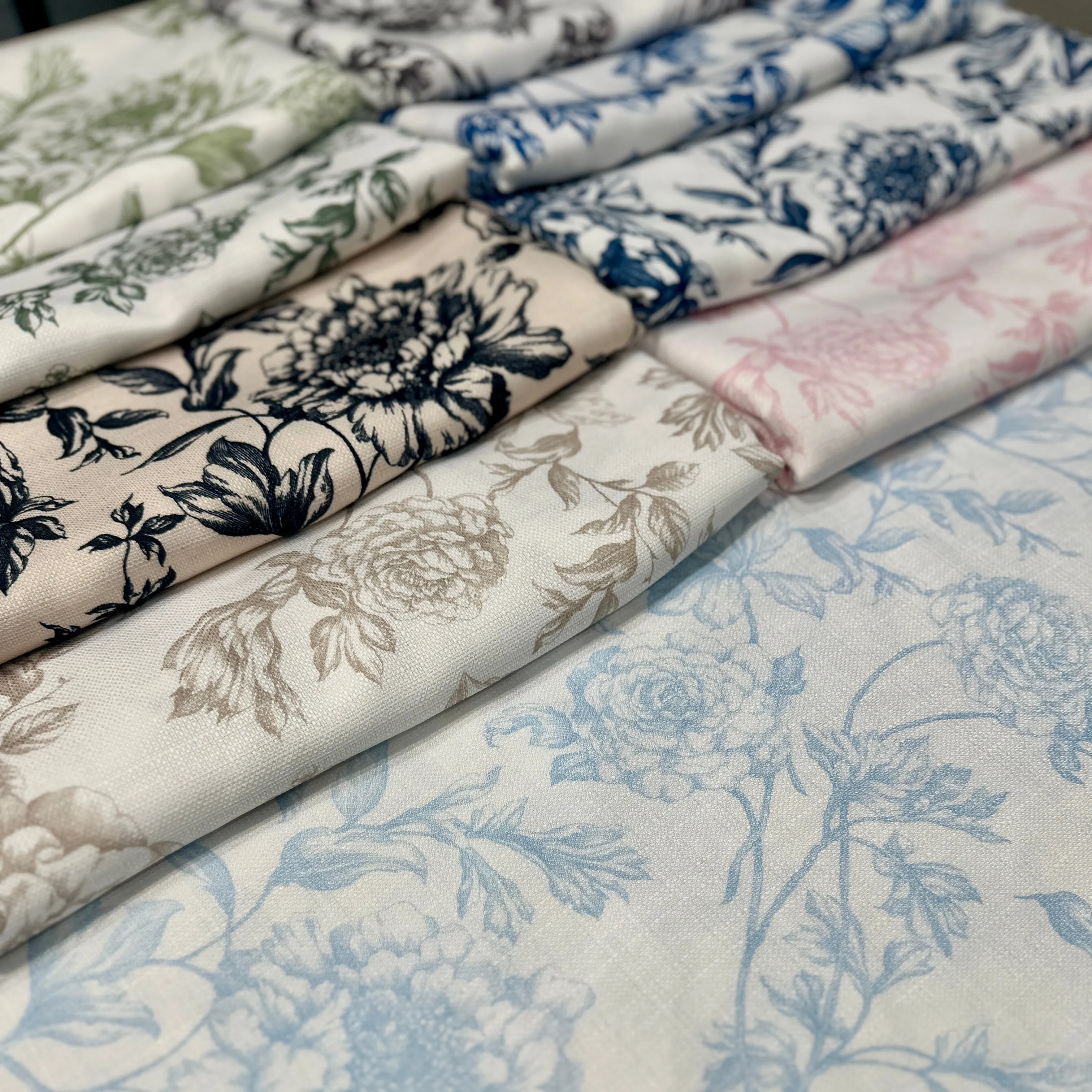 Artistry Bloom Wholesale Fabric in Royal