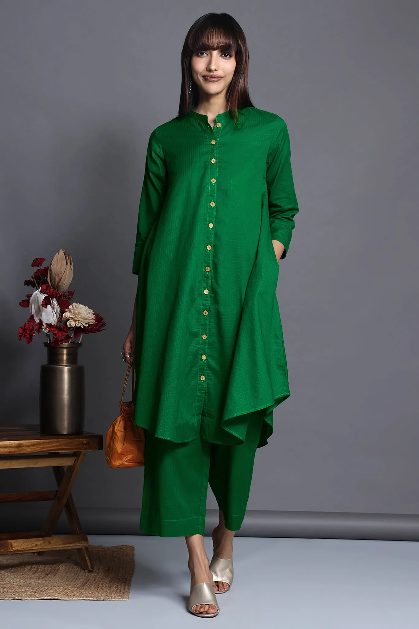 asymmetrical hemline button down tunic - green gemstone & lattice symphony