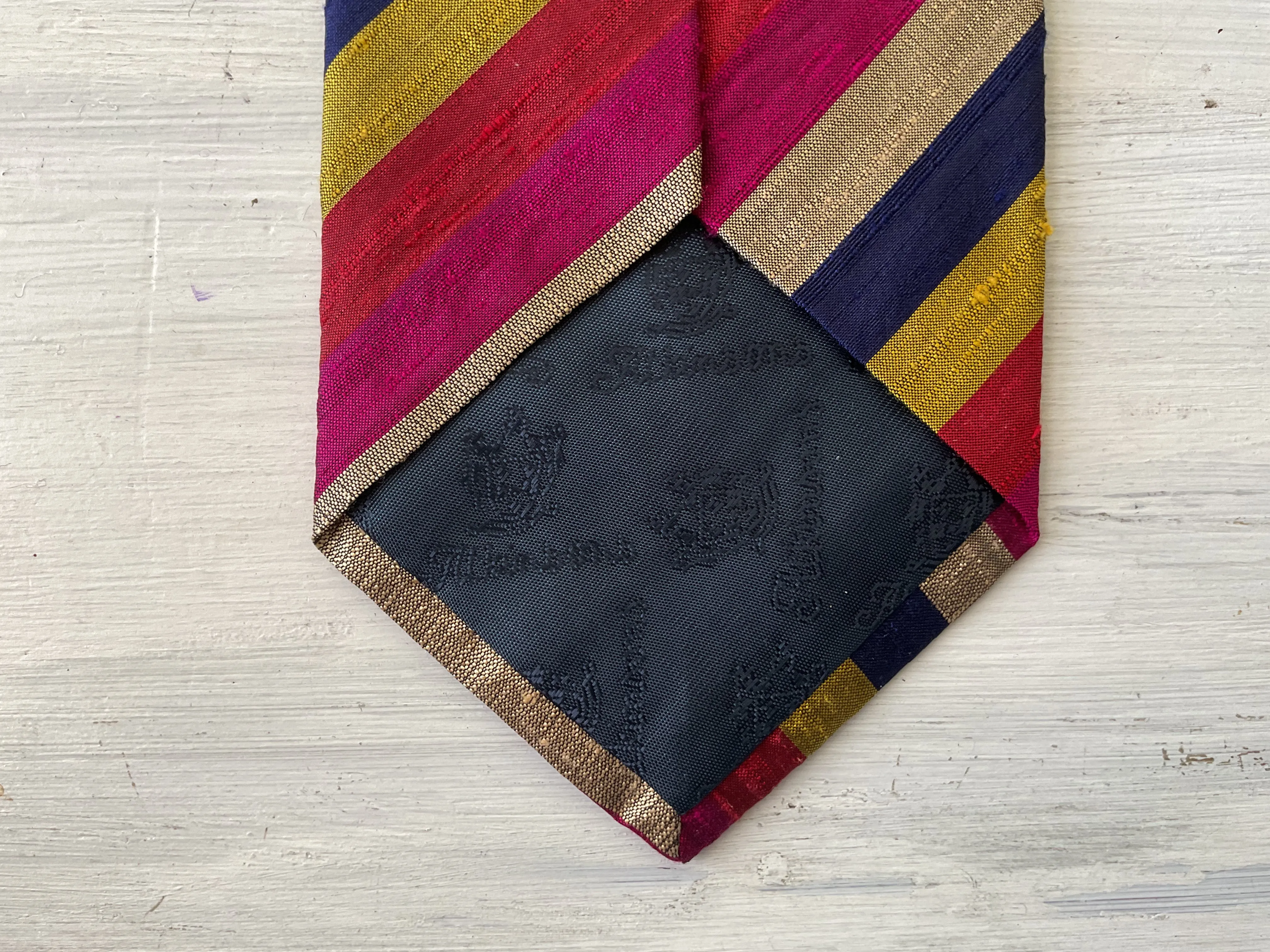 Atkinsons for Henry Bucks tie