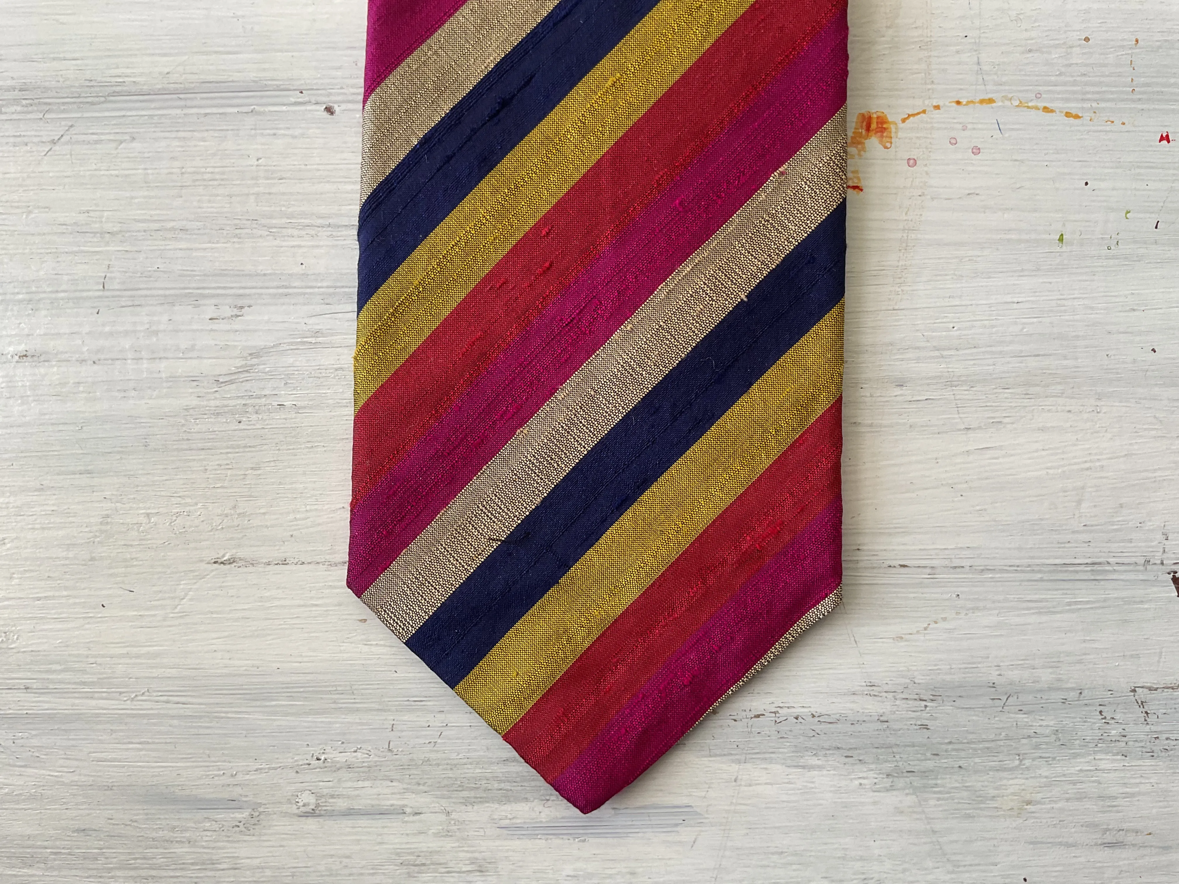 Atkinsons for Henry Bucks tie