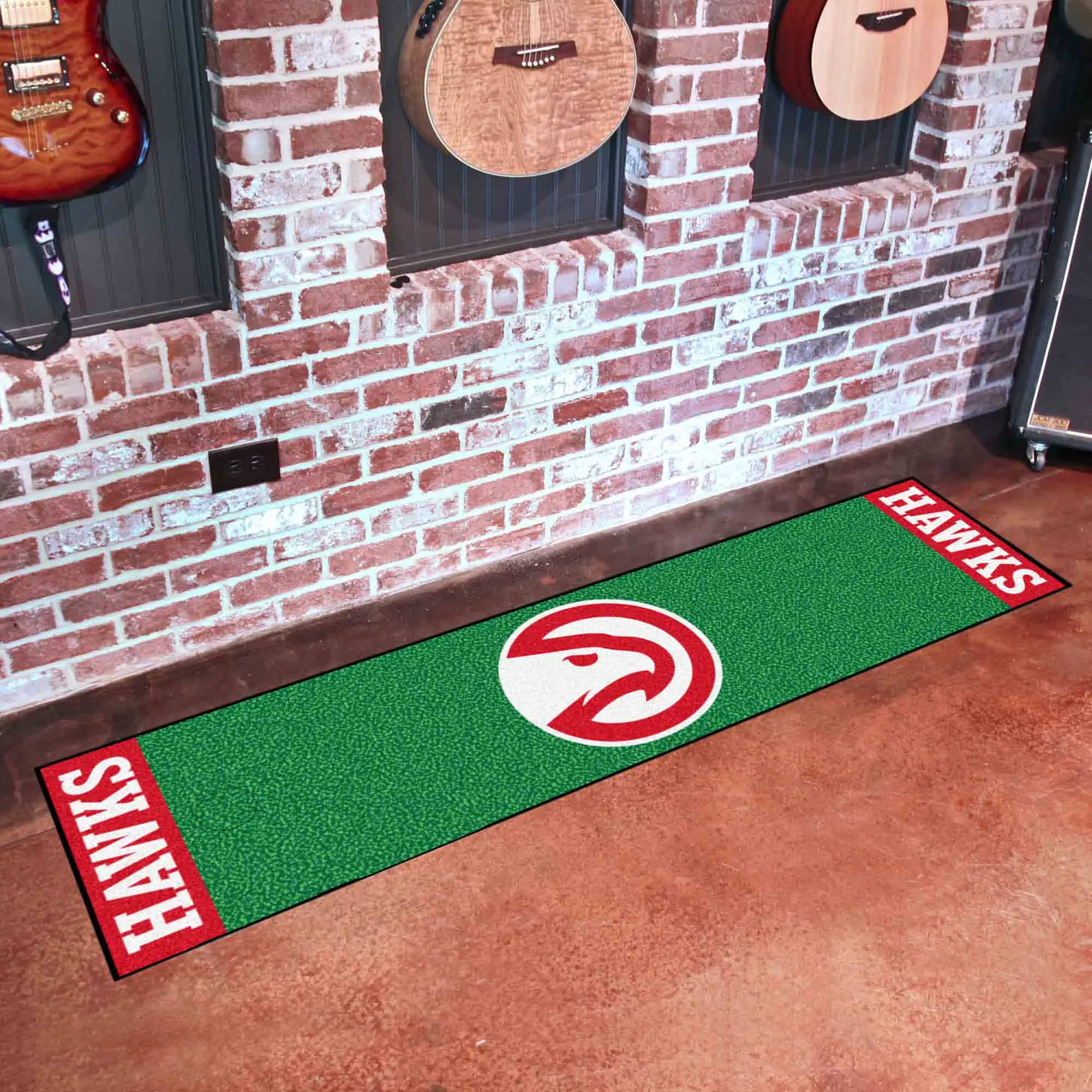 Atlanta Hawks Putting Green Mat - 1.5ft. x 6ft.