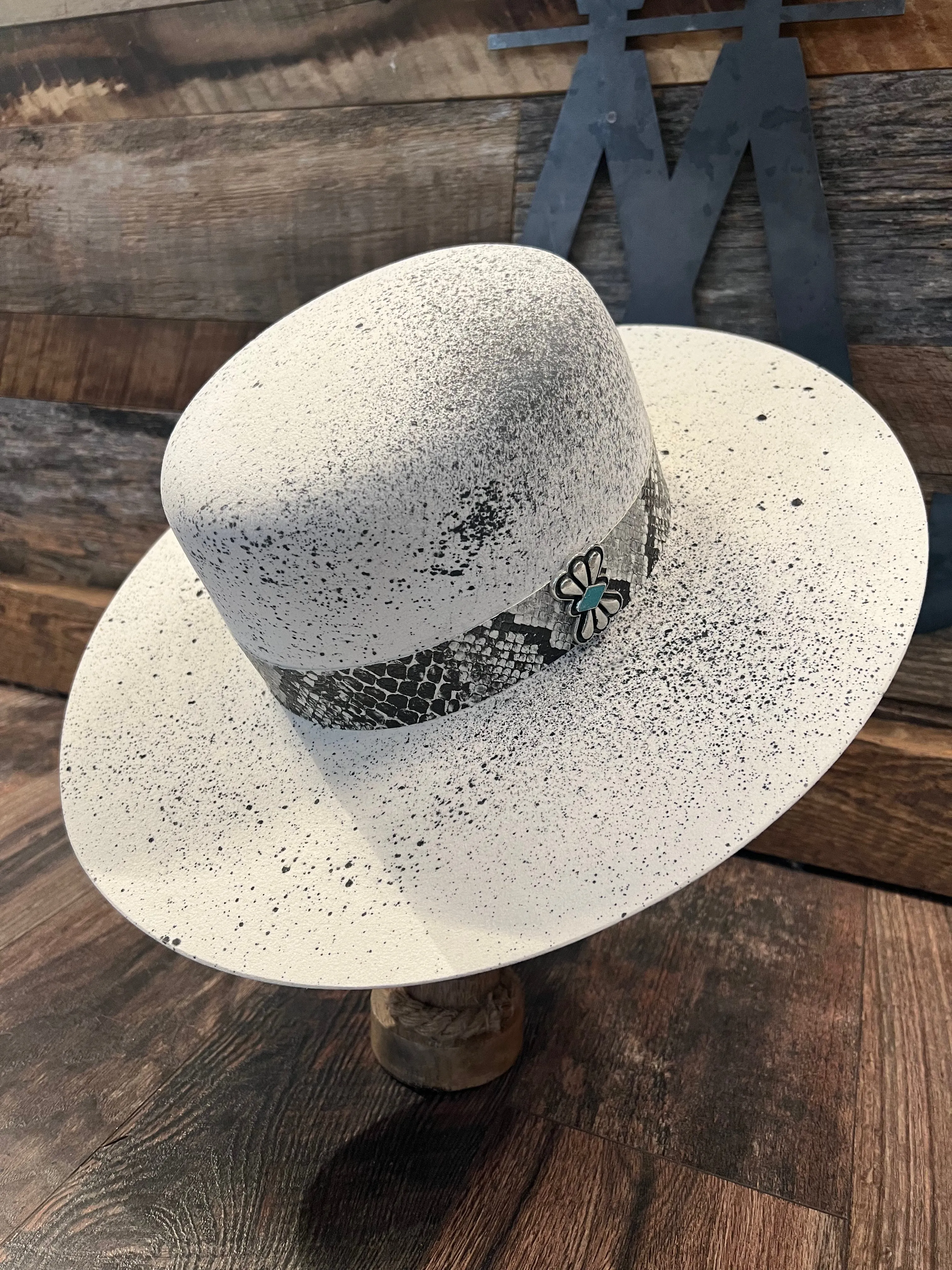 Atwood Wild Rose Speckled Hat