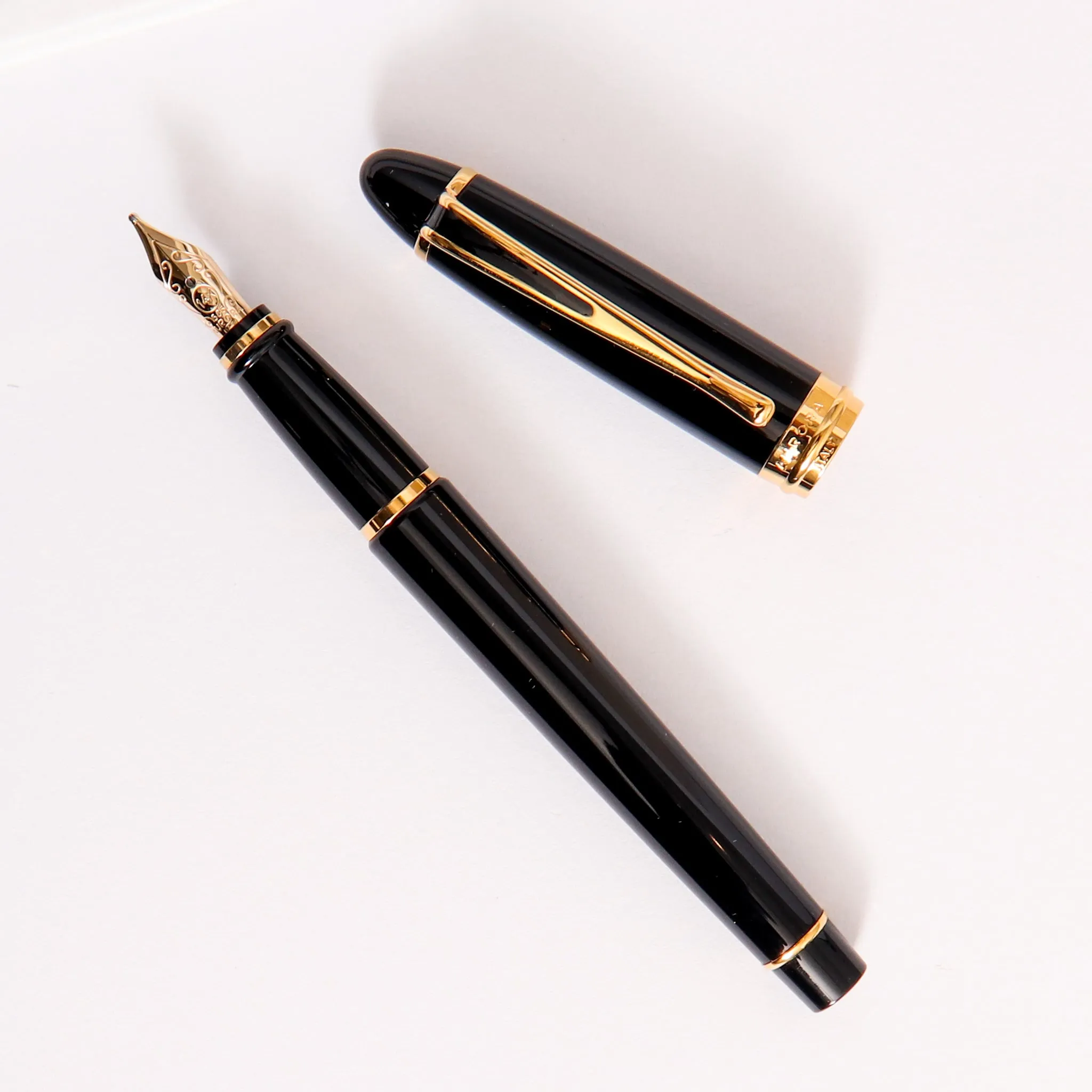 Aurora Ipsilon Deluxe Black & Gold Fountain Pen