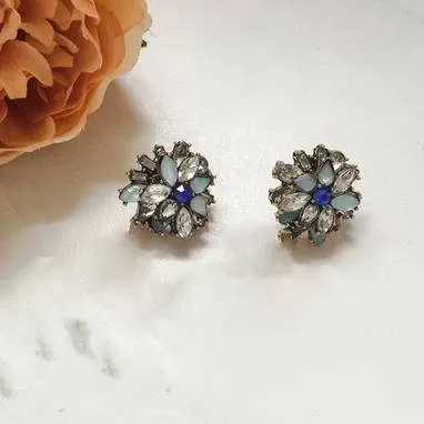 AVAANI Blue Rhinestone Stud Earrings