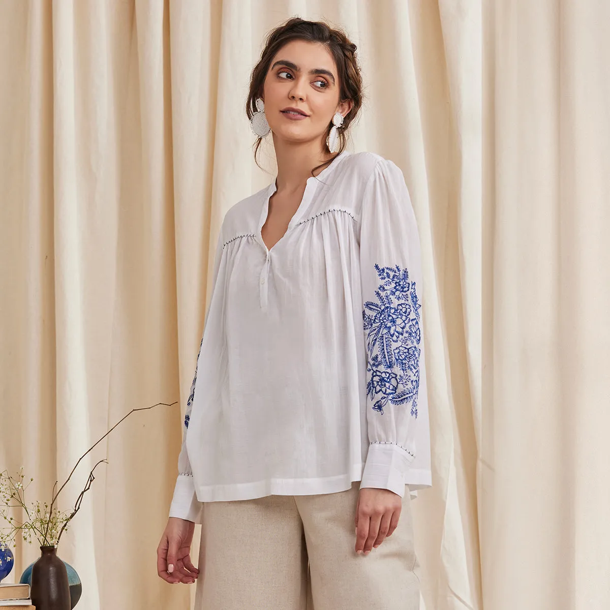 B77 CELINE Embroidered Organic Cotton Women's White Top