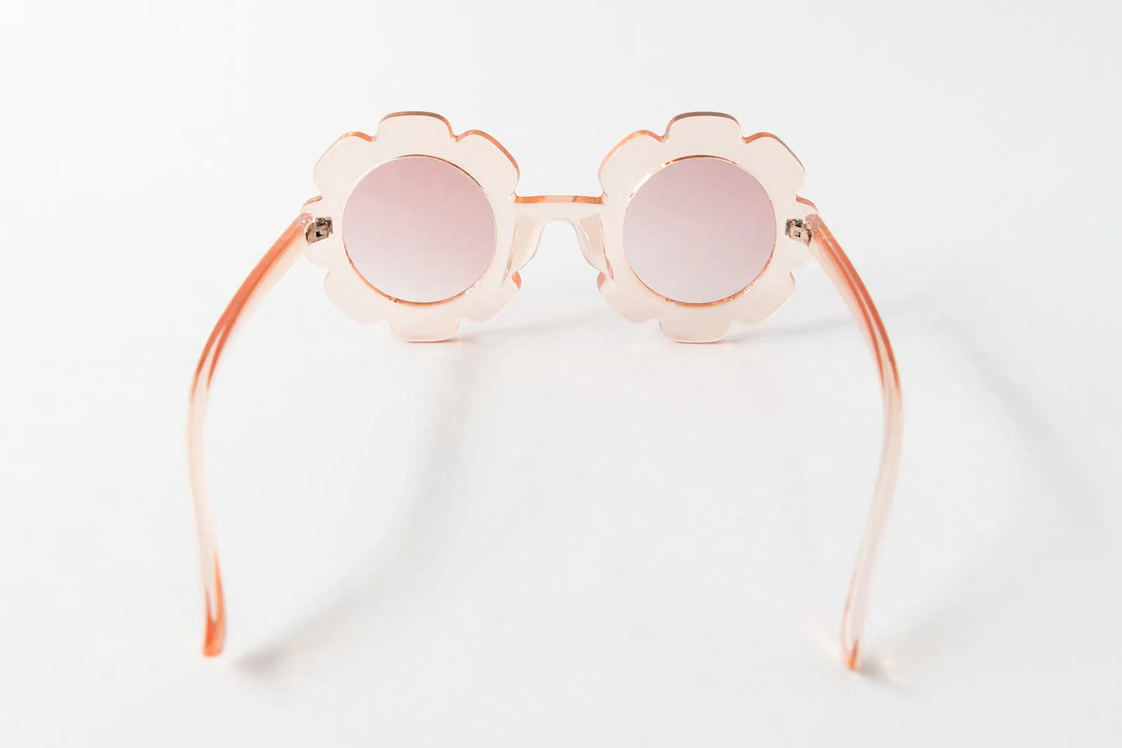 Babeehive Goods Toddler & Kid Daisy Sunglasses - Clear Peach