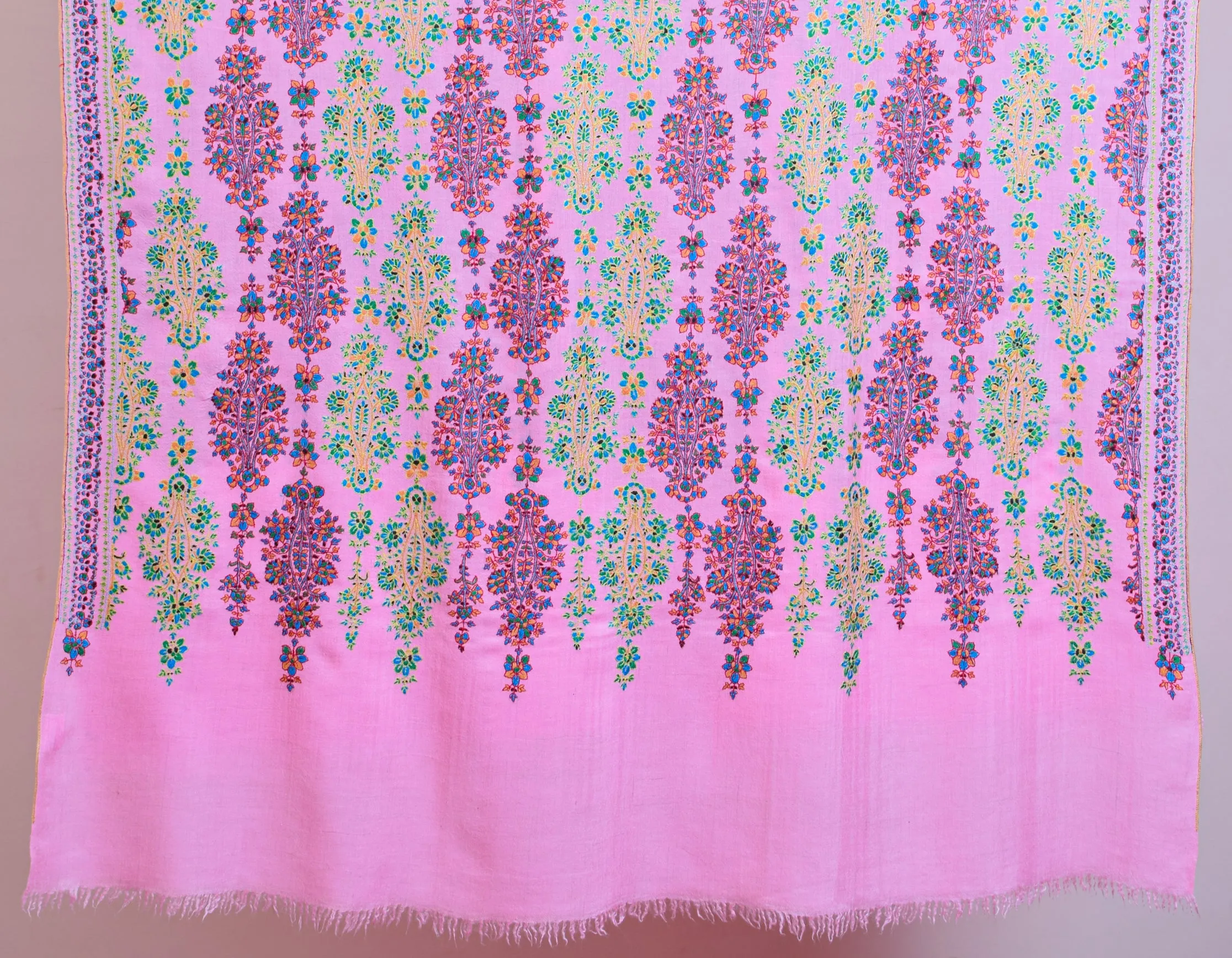 Baby Pink Handwoven Sozni Floral Embroidered Jamawar Pashmina Shawl