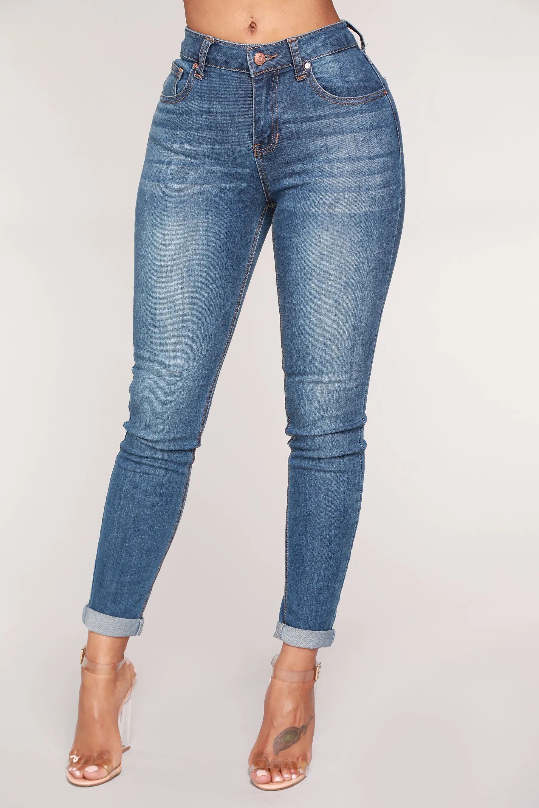 Back At You Ankle Jeans - Medium Blue Wash