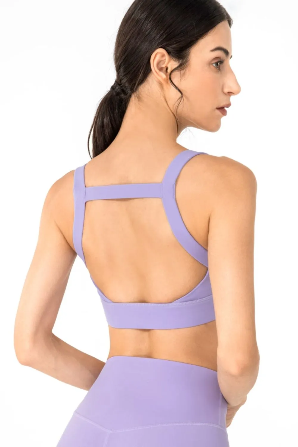 Backless Crop Top and Yoga Top Women's Open Back Pleated Detail Sports Bra KESLEY