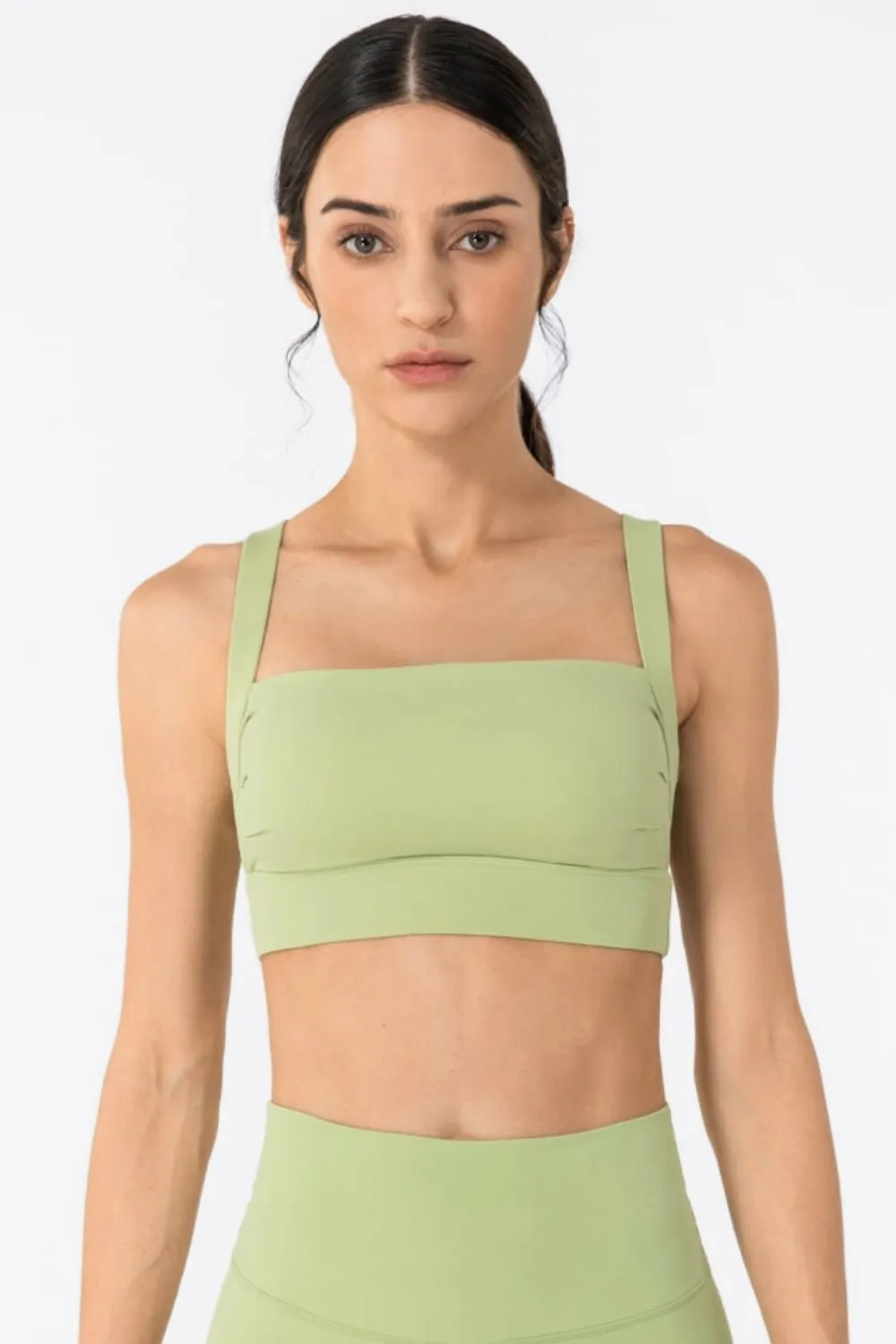 Backless Crop Top and Yoga Top Women's Open Back Pleated Detail Sports Bra KESLEY