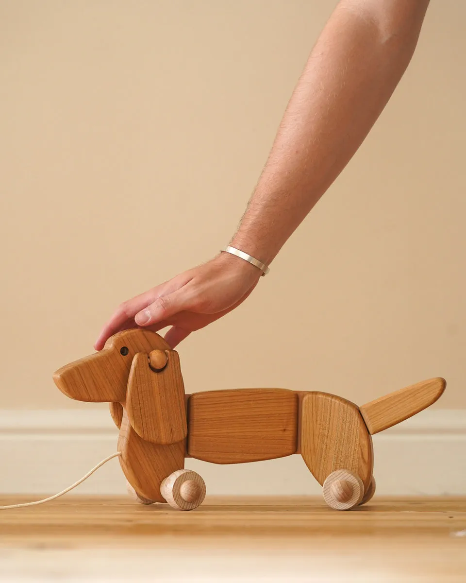 Bajo Dachshund Pull Toy - Natural