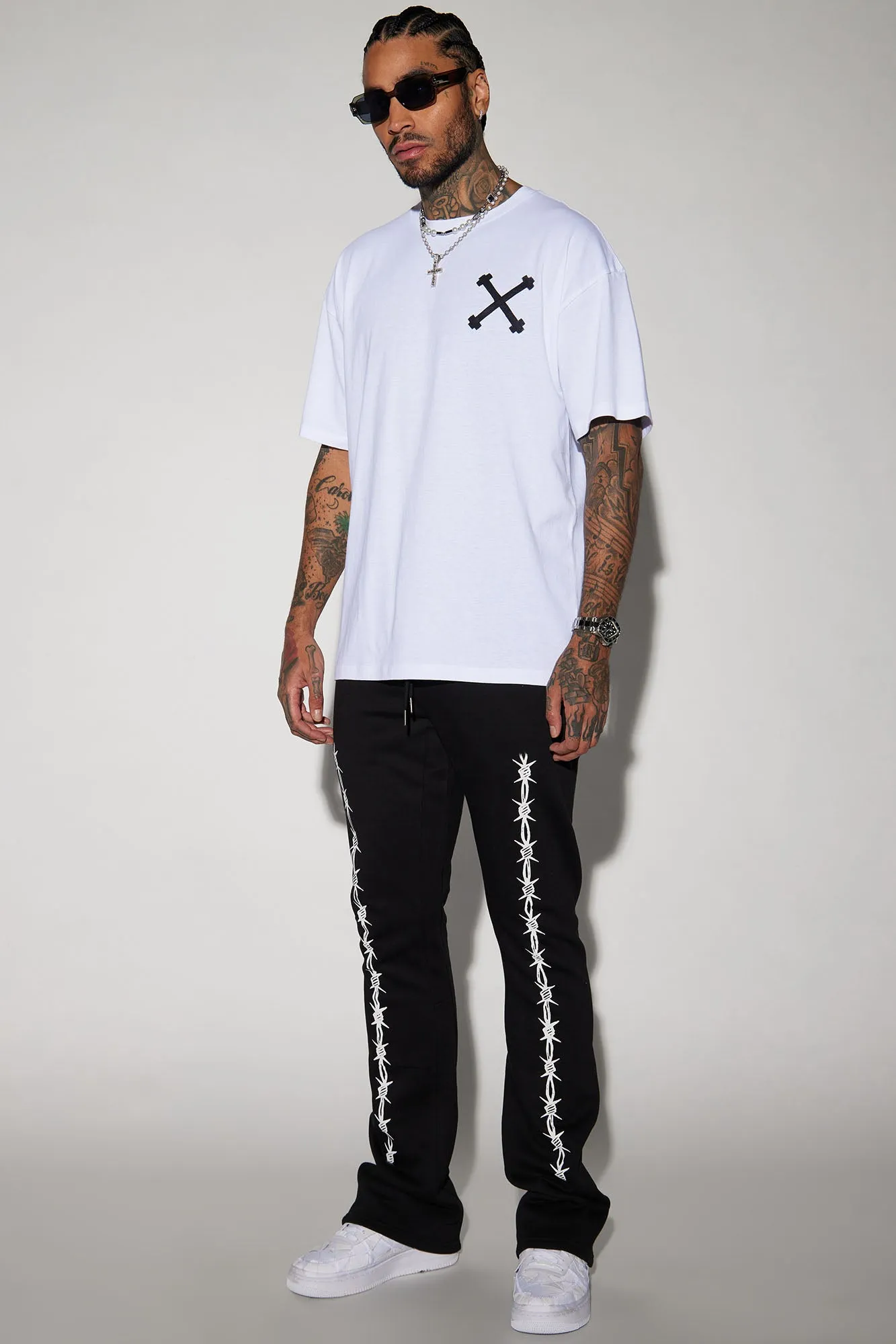 Barbwire Flared Sweatpants - Black