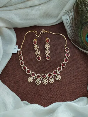 BEAUTIFUL GOLD-PLATED RUBY NECKLACE WITH ZIRCON STONES