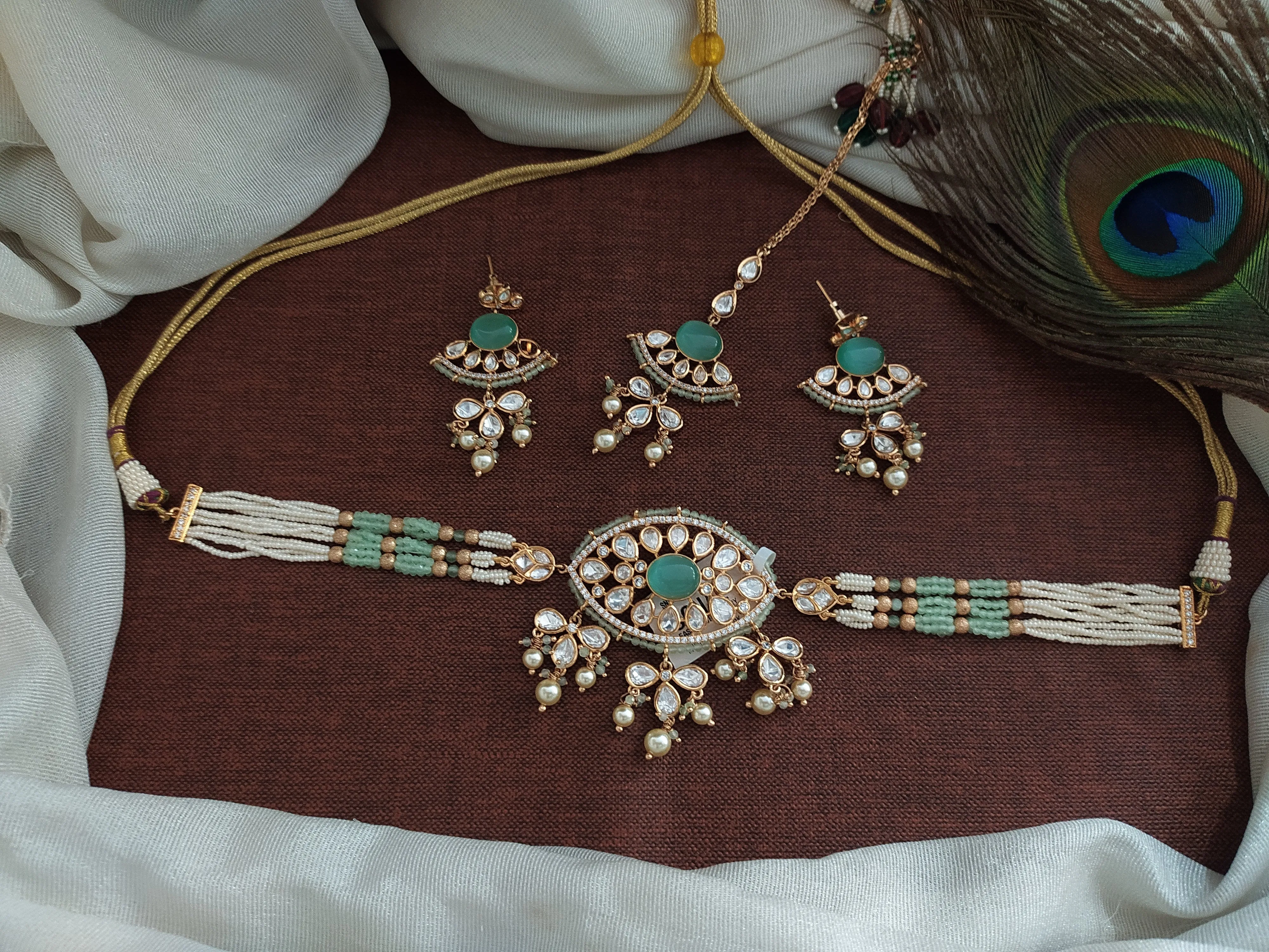 Beautiful Kundan Choker Set