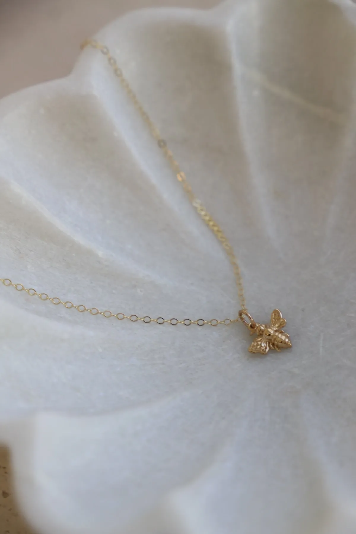 BEE CHARM NECKLACE