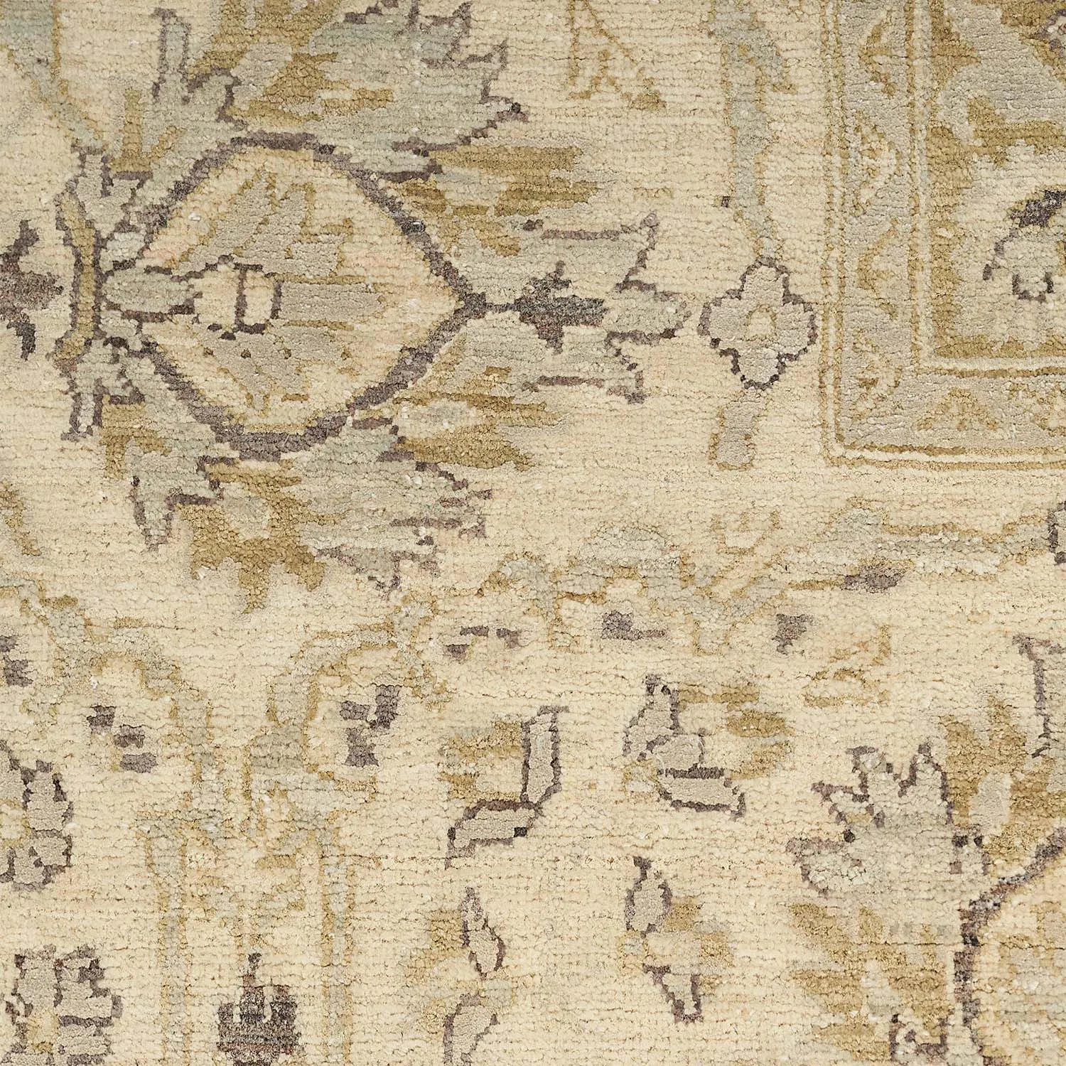 Beige Traditional Wool Rug - 8'6" x 11'11"