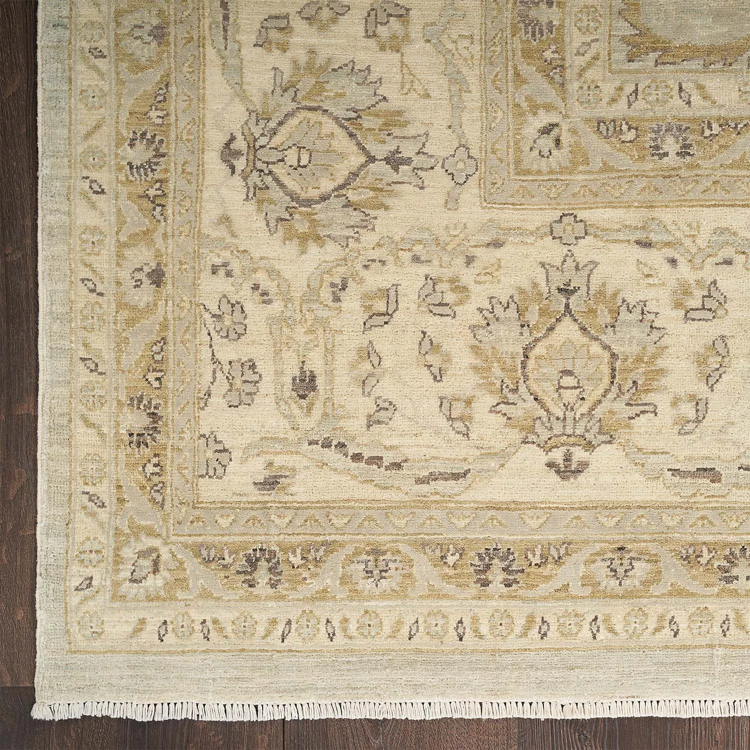 Beige Traditional Wool Rug - 8'6" x 11'11"