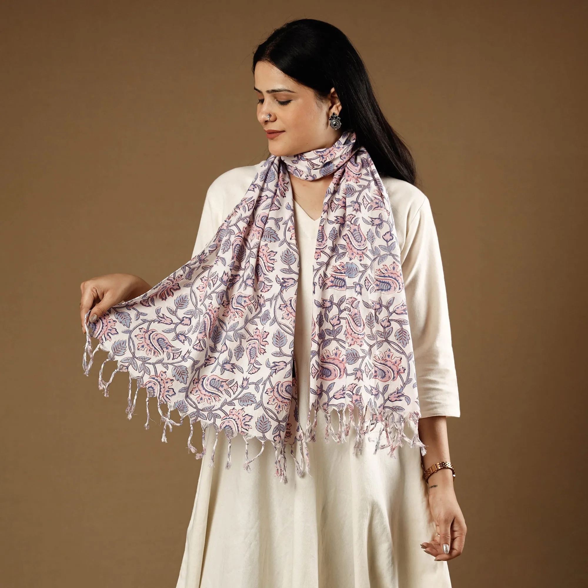 Bel Pink & White Sanganeri Block Printed Cotton Stoles With Tassels