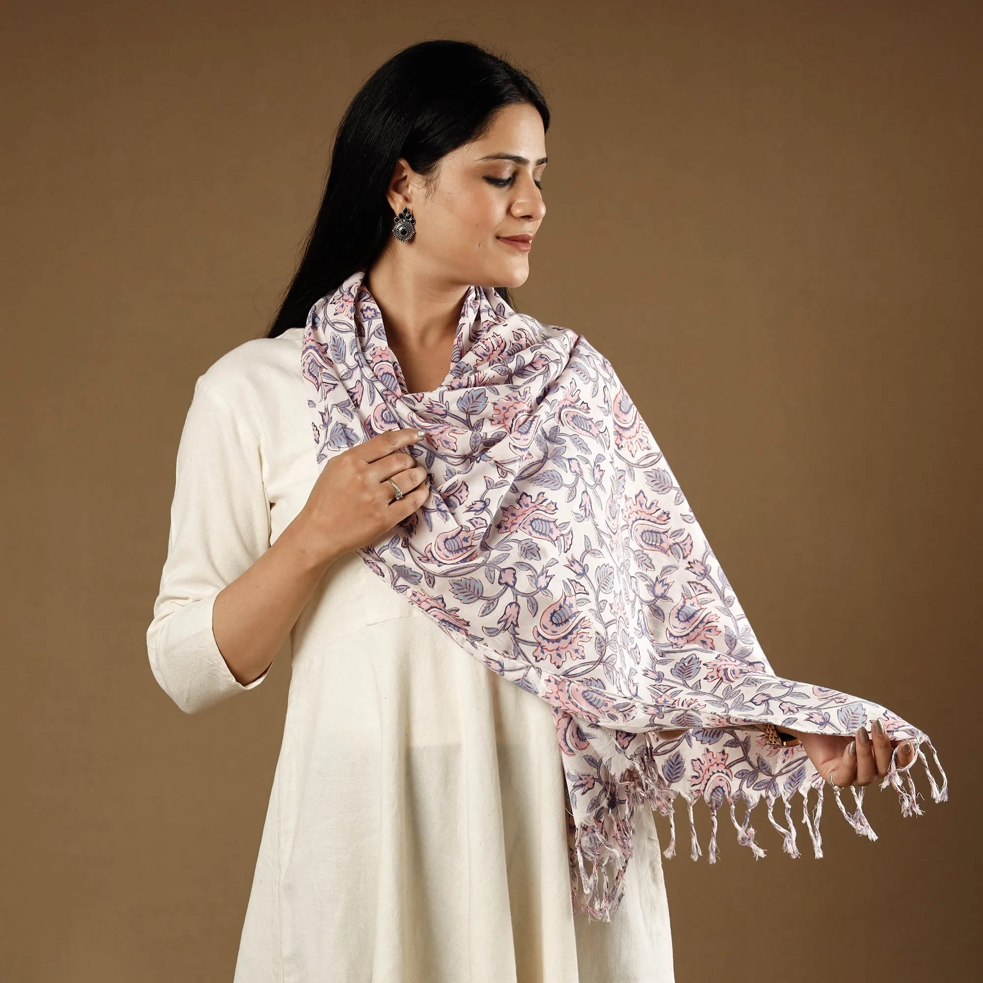 Bel Pink & White Sanganeri Block Printed Cotton Stoles With Tassels