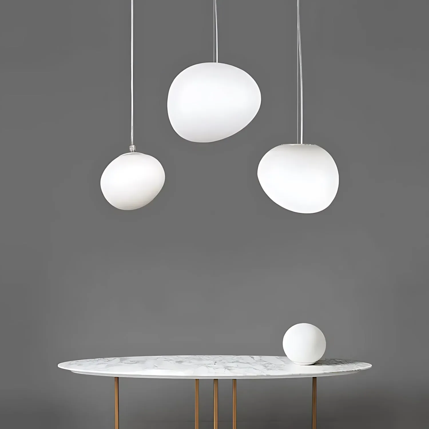 Bergheim - Round Glass Suspension Lamp