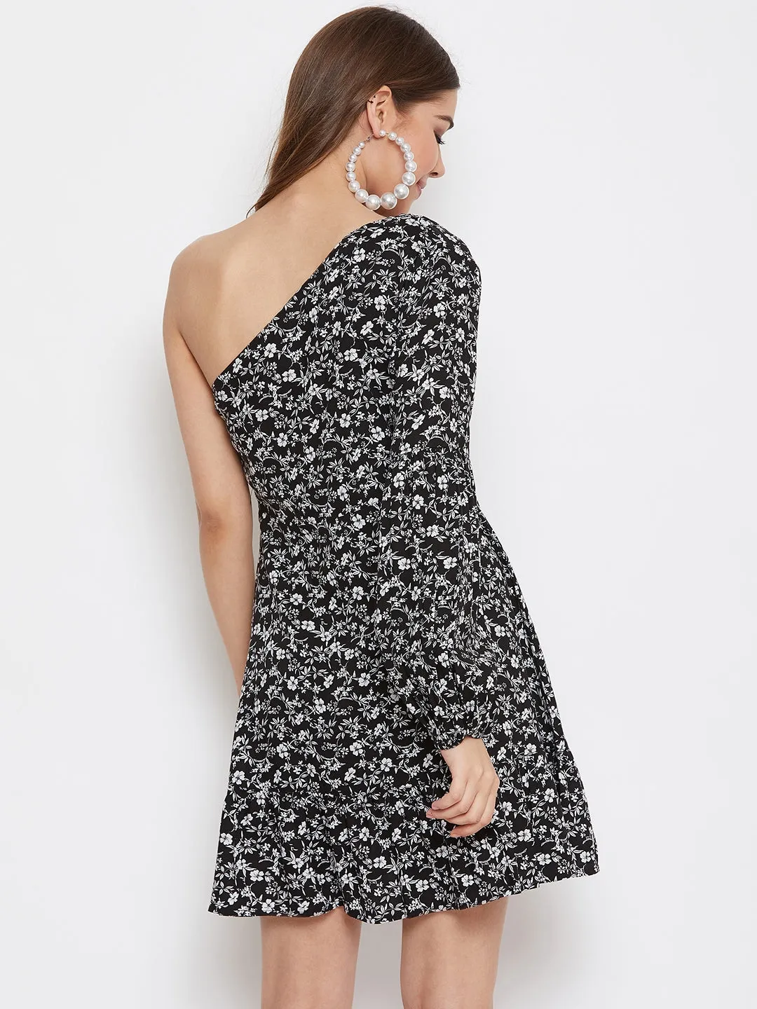 Berrylush Women Black & White Floral Printed One-Shoulder Tulip Hem Fit & Flare Mini Dress