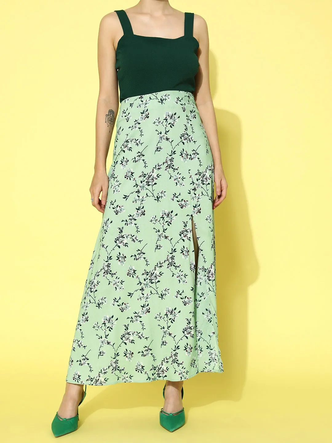 Berrylush Women Green & White Floral Printed High-Rise Side-Slit Flared A-Line Maxi Skirt