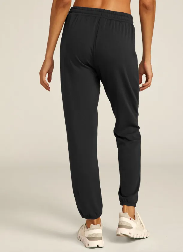 Beyond Yoga Cozy Fleece Off Duty Jogger