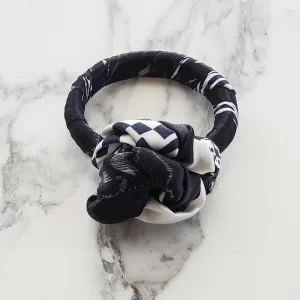 BLACK & WHITE BRACELET