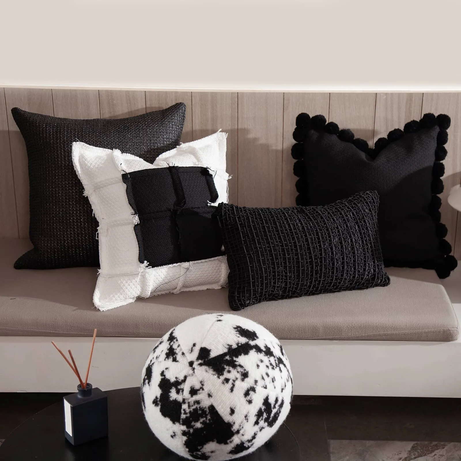 Black & White Pillow Set