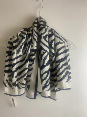 Black & White Scarfs