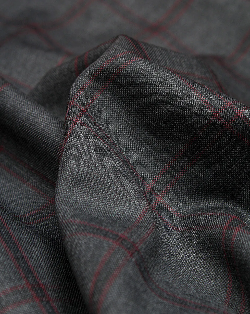 Black And Red Checks Woolen Suiting Fabric