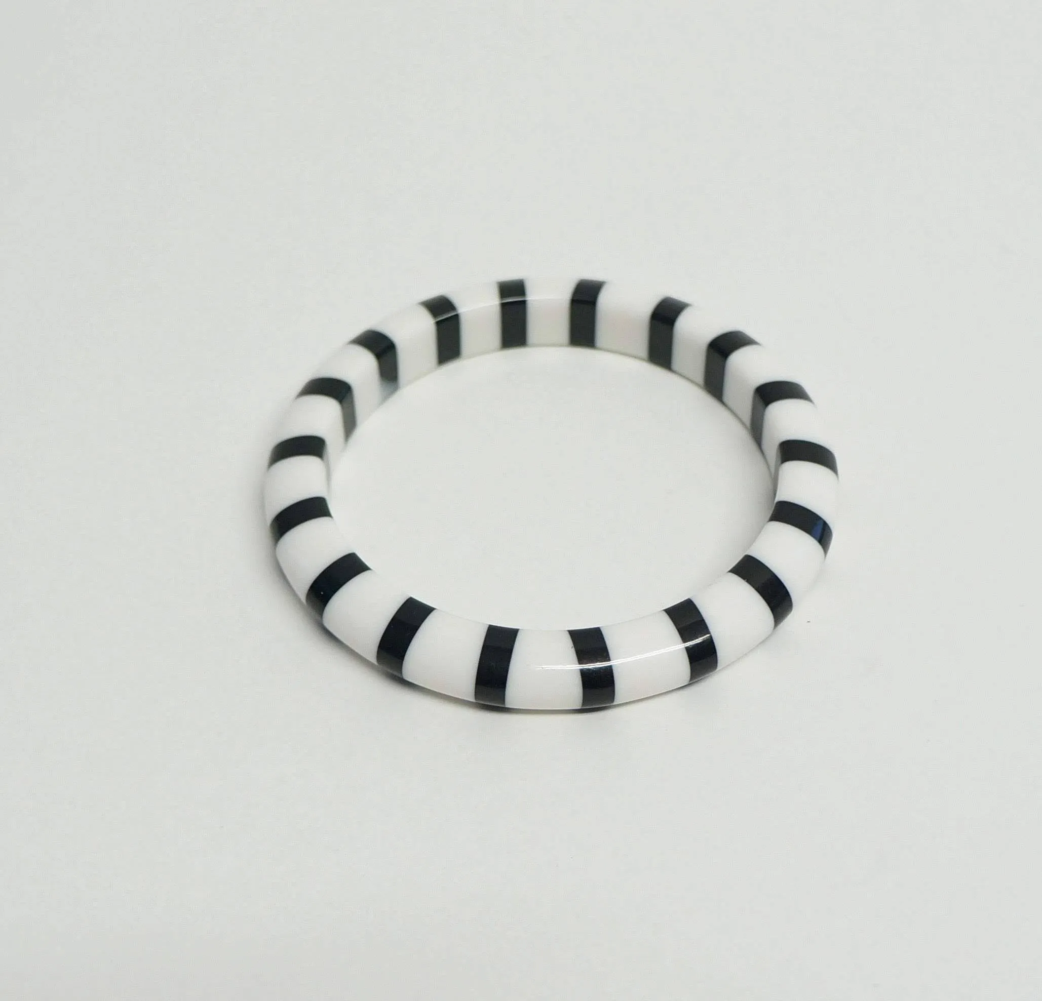 Black and White Stripes Bangle Bracelet - Vintage Plastic Jewelry with Classic Appeal