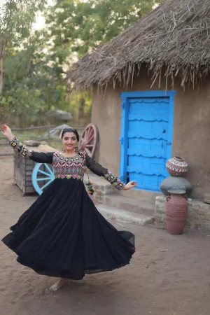 Black Elegant Faux Blooming Gown with Kutchi Gamthi Work