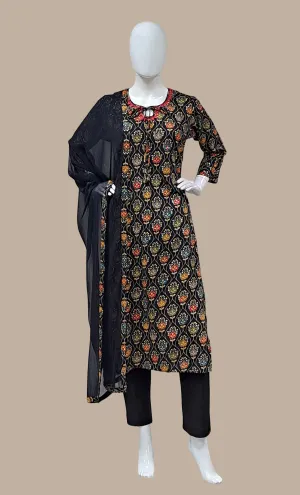 Black Embroidered Punjabi