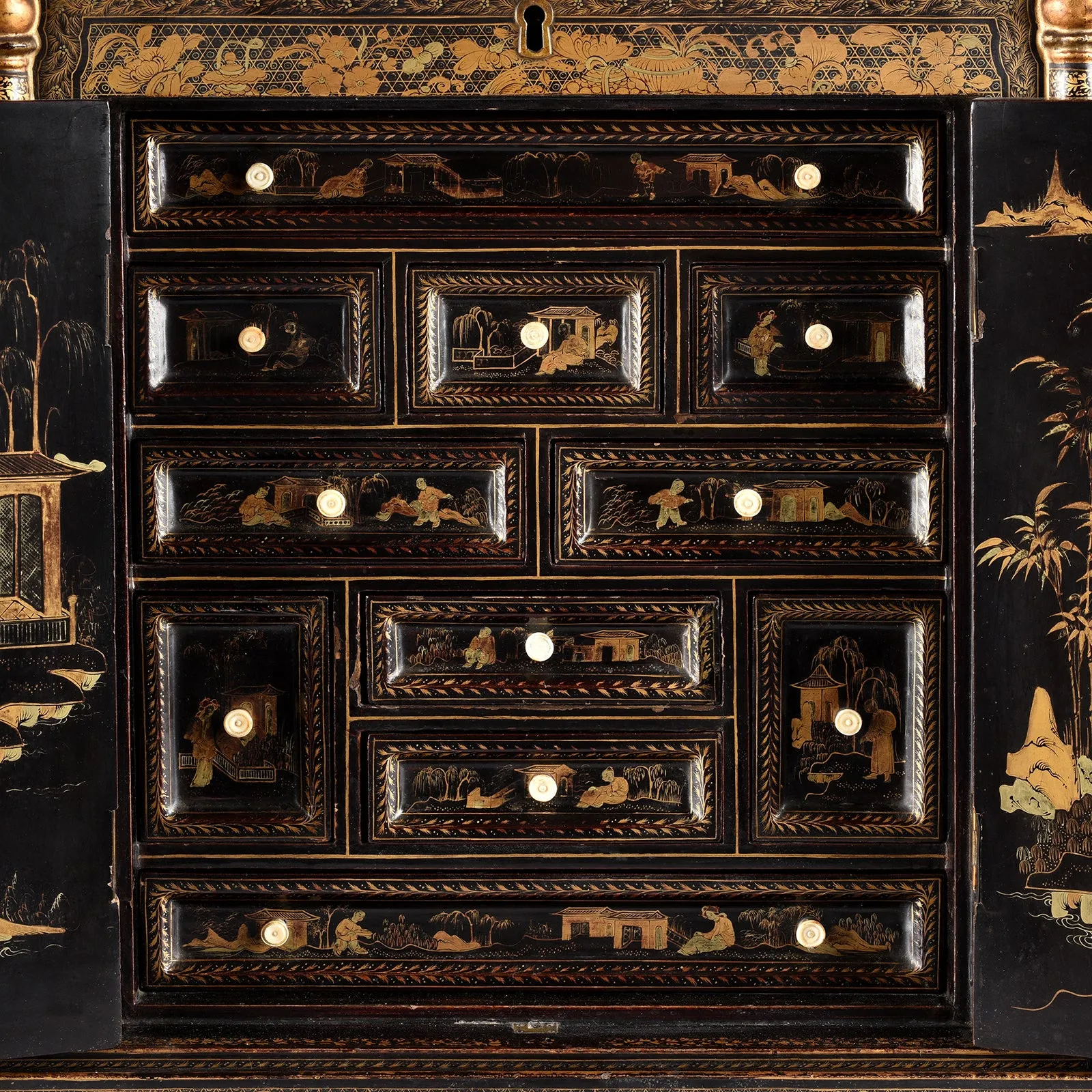 Black Lacquer Canton Export Jewellery Cabinet - Early 19th Century