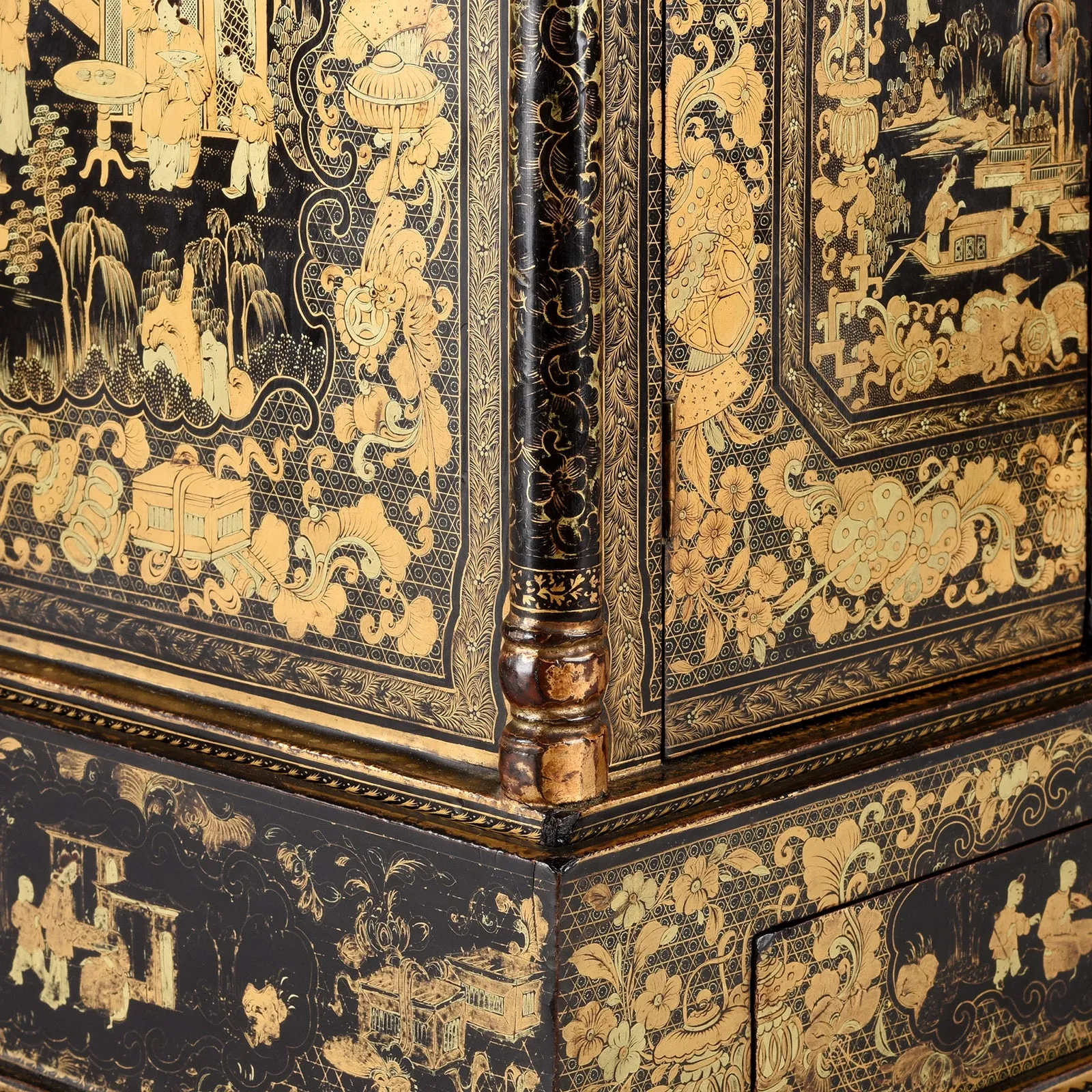 Black Lacquer Canton Export Jewellery Cabinet - Early 19th Century