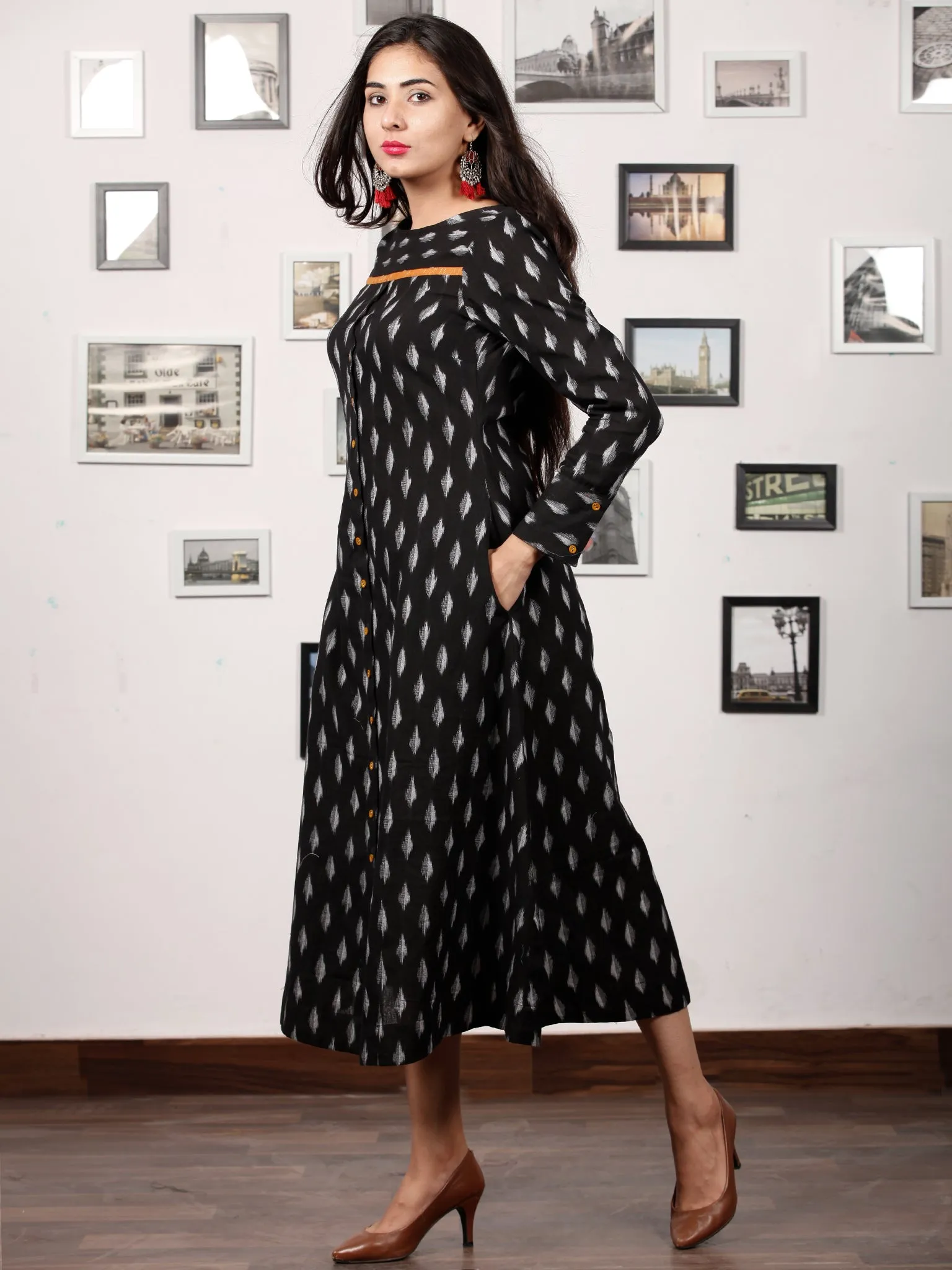 Black MAGIC - Handwoven Ikat Midi Dress - D326F737