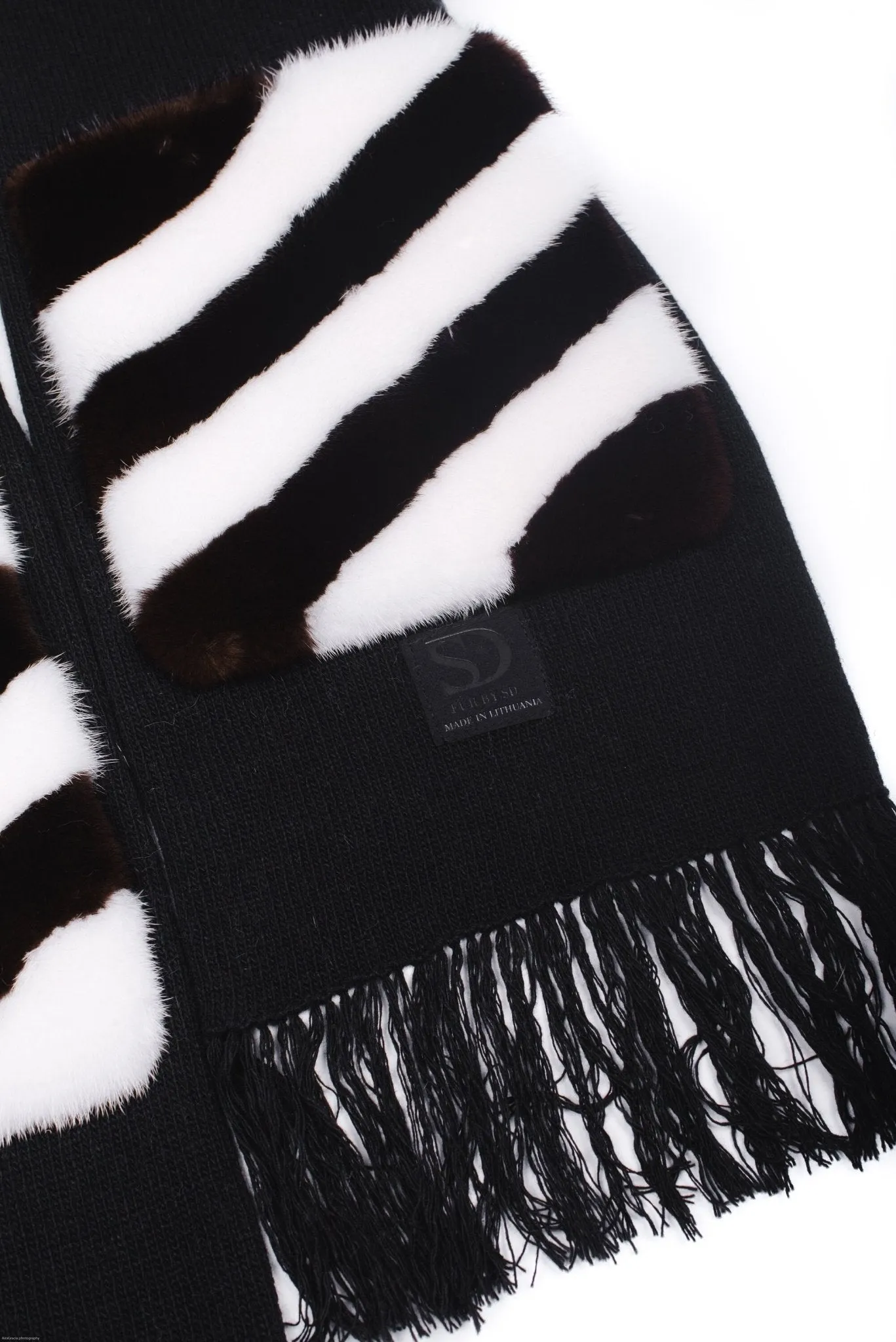 Black Wool Scarf With Mink Fur Pockets